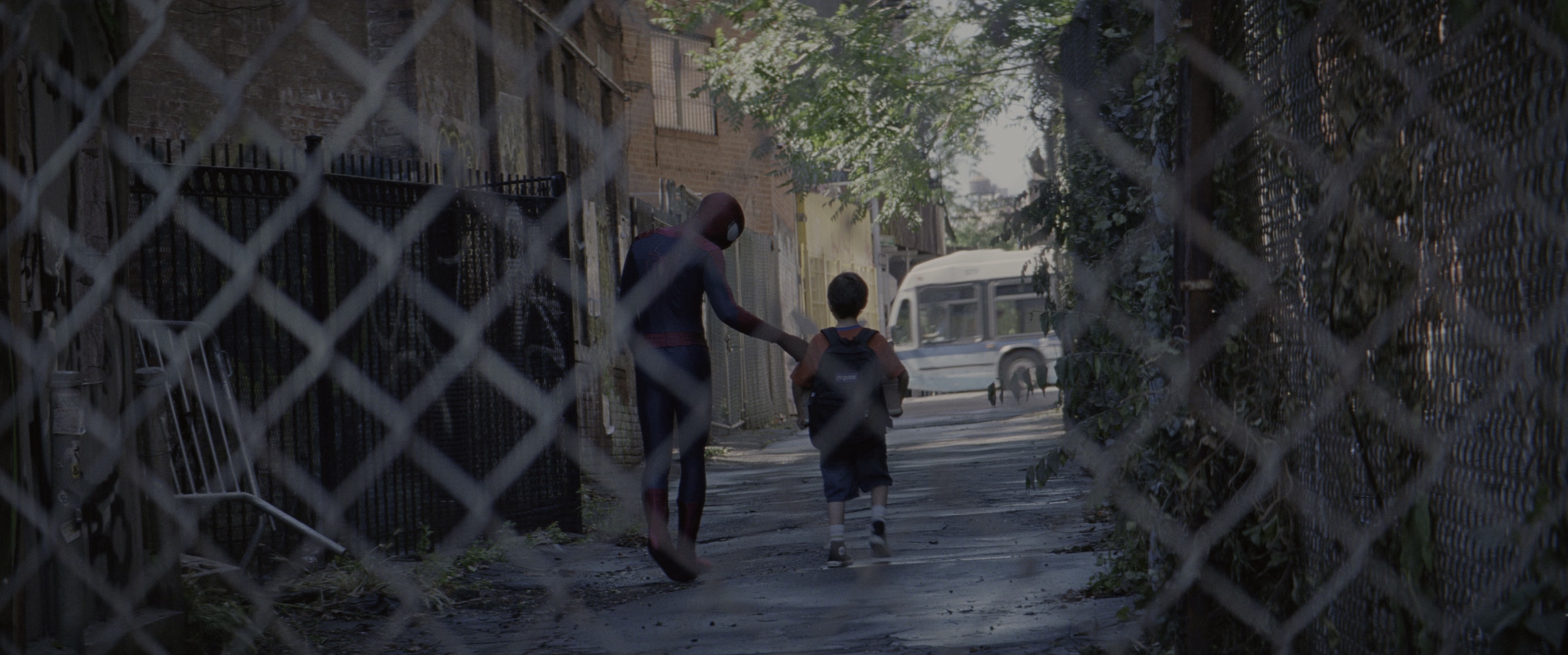 超凡蜘蛛侠2[国英多音轨/简繁英字幕].The.Amazing.Spider-Man.2.2014.BluRay.2160p.x265.10bit.HDR.4Audio-MiniHD 38.27GB-2.jpeg