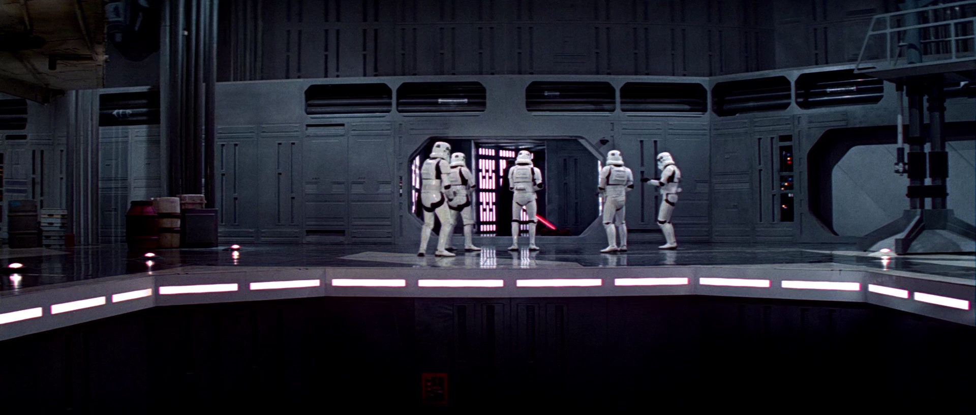 星球大战[国英多音轨/中英字幕].Star.Wars.Episode.IV.A.New.Hope.1977.BluRay.1080p.x265.10bit.2Audio-MiniHD 4.56GB-6.jpeg