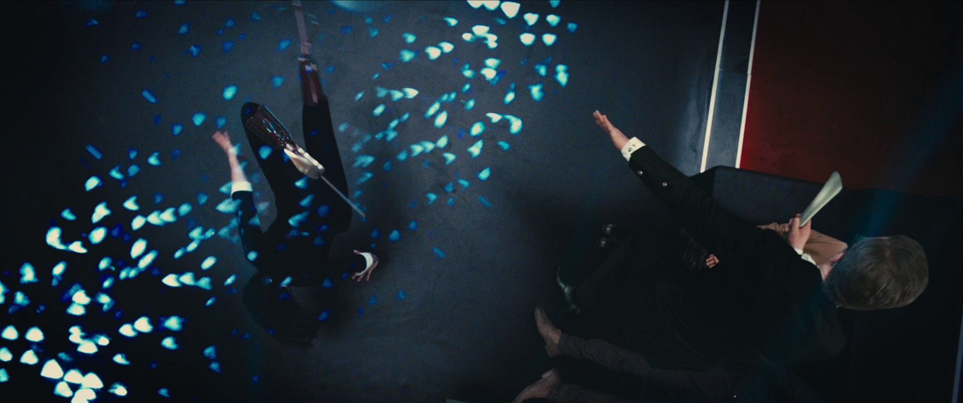 王牌奸细：奸细学院[国英多音轨/中英字幕].Kingsman.The.Secret.Service.2014.BluRay.1080p.x265.2Audio-MiniHD 4.44GB-7.jpeg