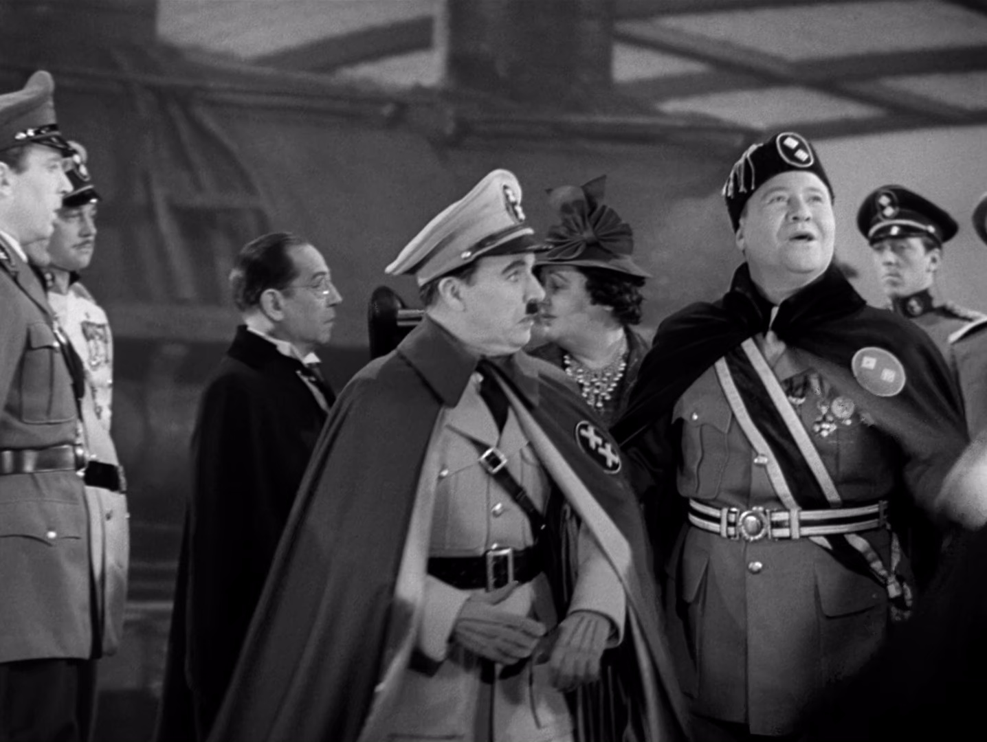 大独裁者[国英多音轨/中英字幕].The.Great.Dictator.1940.BluRay.1080p.x265.10bit.2Audio-MiniHD 6.48GB-6.jpeg