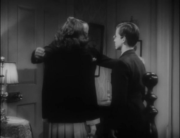 奇爱疑云/玛莎.依瓦丝的爱 The.Strange.Love.of.Martha.Ivers.1946.1080p.BluRay.x264-PSYCHD 7.65GB-4.png